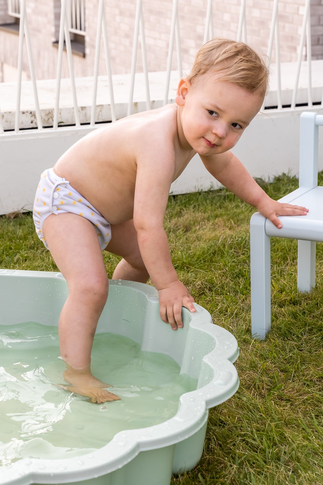 Bumbuns_SwimDiapers_Suns-Yellow_LR_DSC08578.jpg
